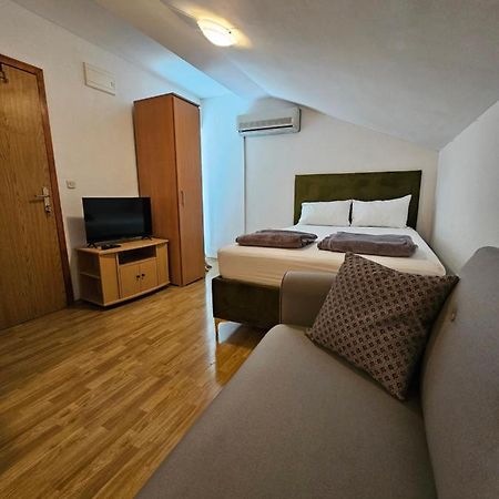 Apartment Green Мостар Екстер'єр фото