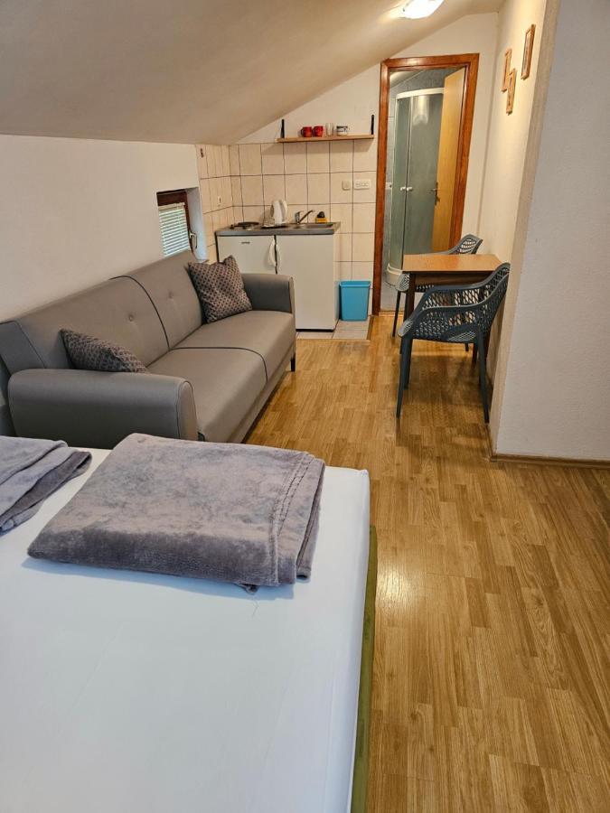 Apartment Green Мостар Екстер'єр фото